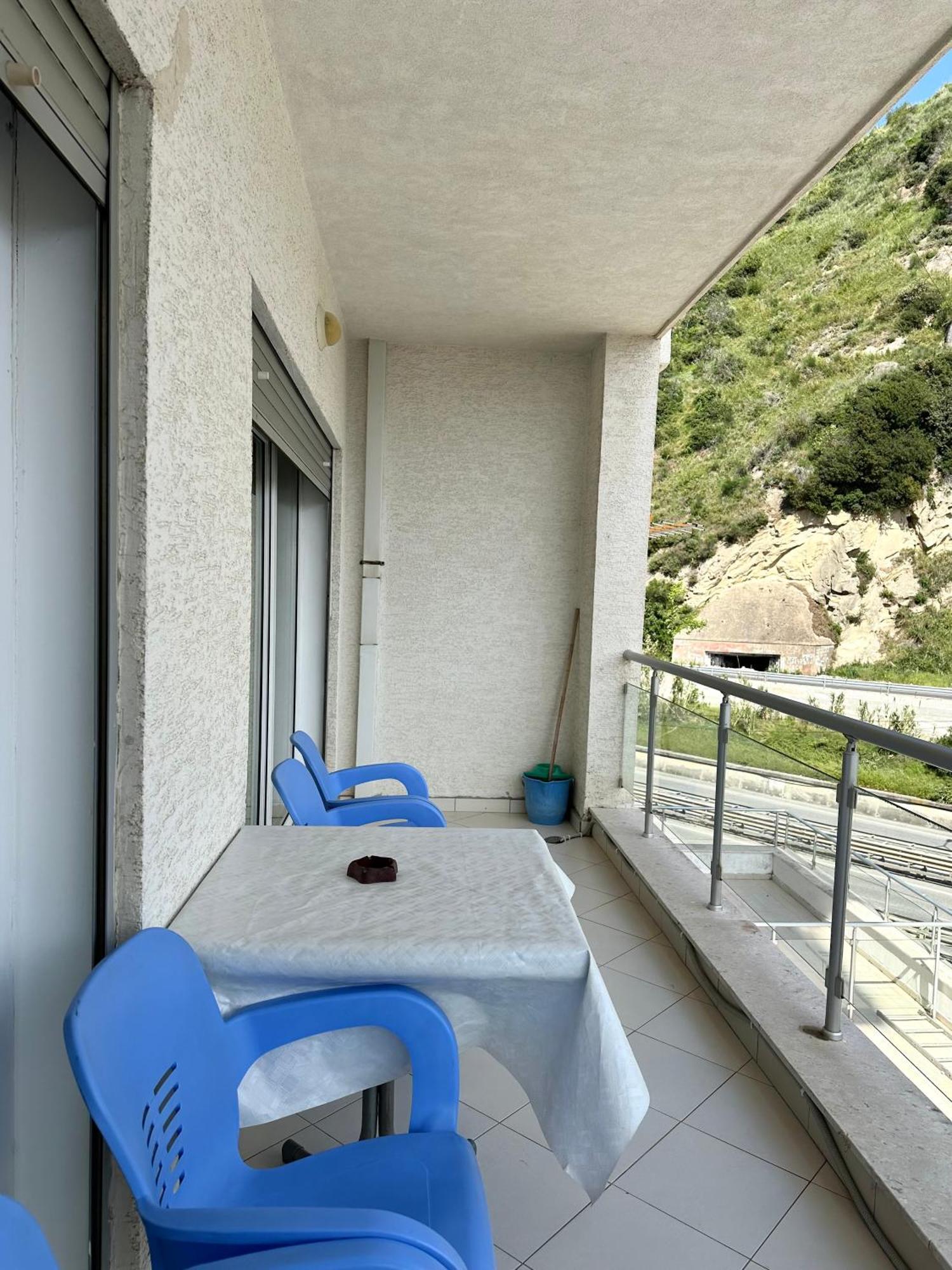 Apartment Ermest ,Kavaje Rock Durrës Eksteriør billede